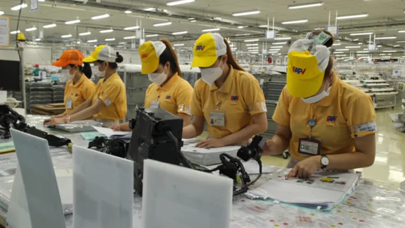 Lao động nữ đóng đủ 15 năm được tính tỷ lệ 45%, sau đó mỗi năm cộng thêm 2% và tối đa 75%