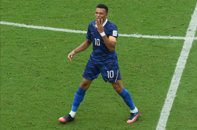 Mbappé vượt Lionel Messi ở chặng cuối để giành danh hiệu vua phá lưới World Cup 2026