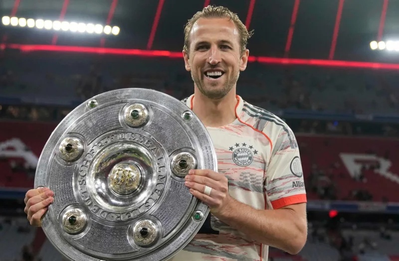 Trong sự nghiệp, Harry Kane sở hữu nhiều thành tích nổi bật cả ở câu lạc bộ lẫn đội tuyển quốc gia