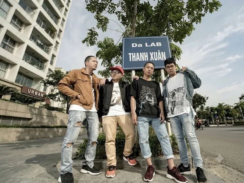 Những bản hit Thanh xuân, Một nhà và Gác lại âu lo làm nên dấu ấn Da LAB.